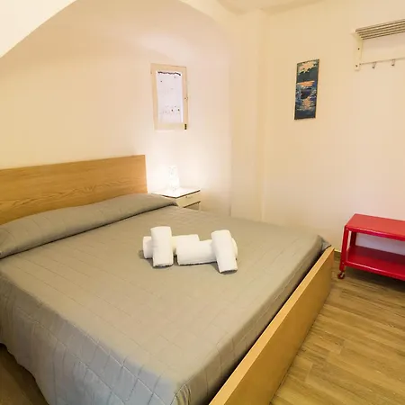 Апартаменти Veterani *